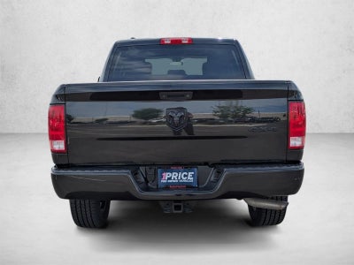 2018 RAM 1500 Express 4x4 Crew Cab 5'7" Box
