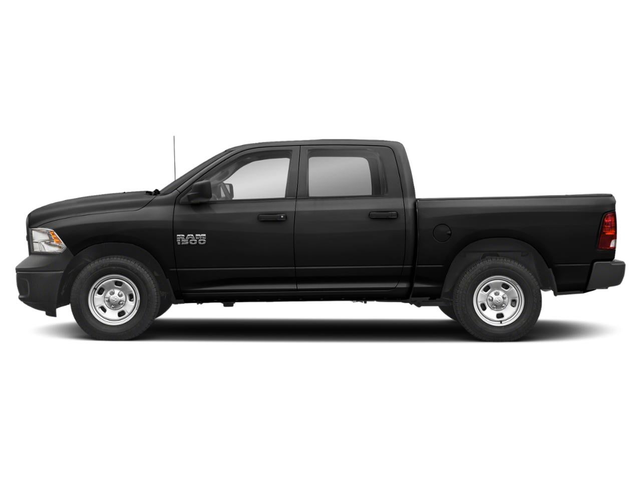 2018 RAM 1500 Express 4x4 Crew Cab 5'7" Box