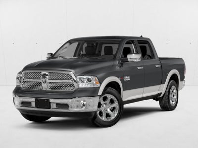 2016 RAM 1500 4WD Crew Cab 5.7 Ft Box Laramie