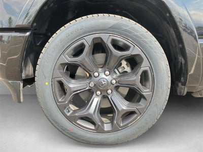 2021 RAM 1500 Limited 4x4 Crew Cab 5'7" Box