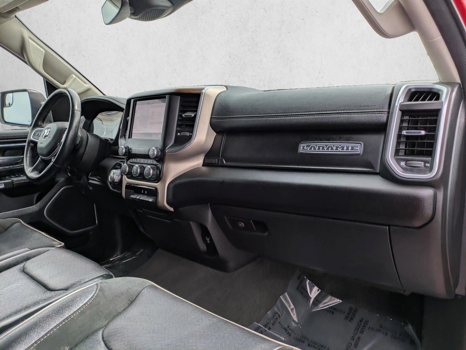 2022 RAM 1500 Laramie 4x4 Crew Cab 5'7" Box