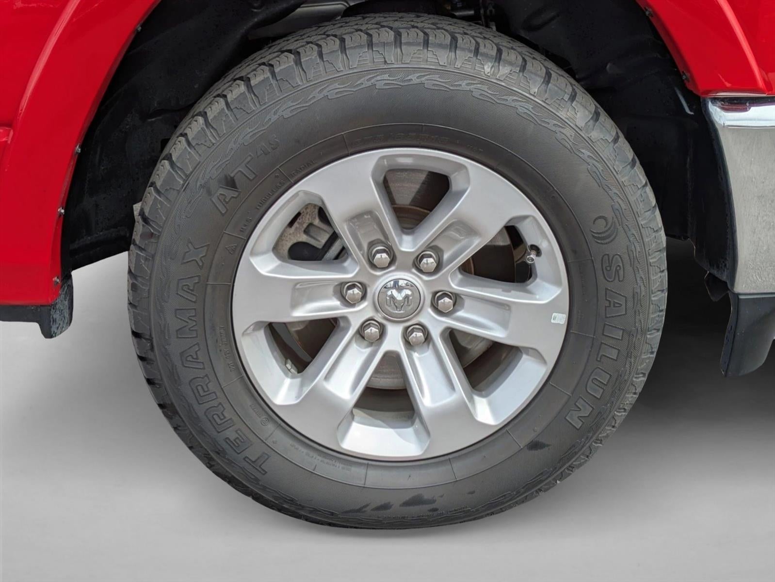 2022 RAM 1500 Laramie 4x4 Crew Cab 5'7" Box