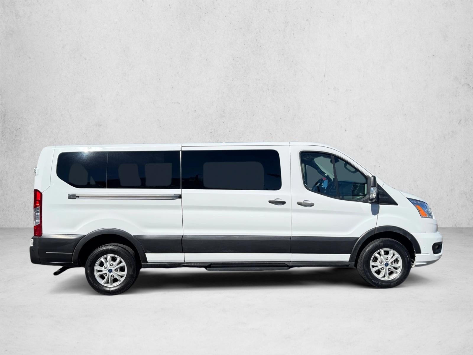 2021 Ford Transit Passenger Wagon T-350 148" Low Roof XLT RWD