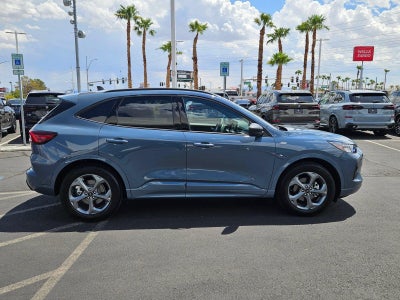 2023 Ford Escape ST-Line FWD