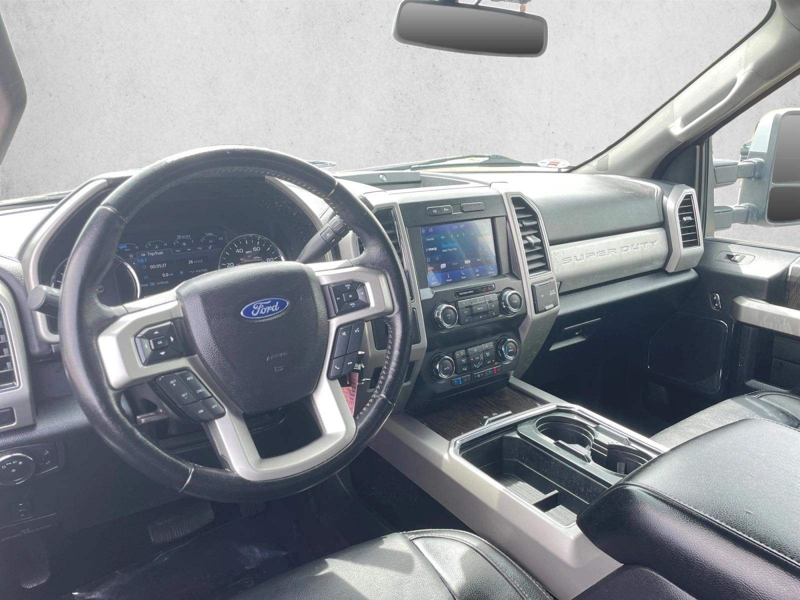 2021 Ford Super Duty F-350 DRW LARIAT 4WD Crew Cab 8' Box