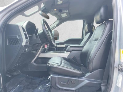 2021 Ford Super Duty F-350 DRW LARIAT 4WD Crew Cab 8' Box