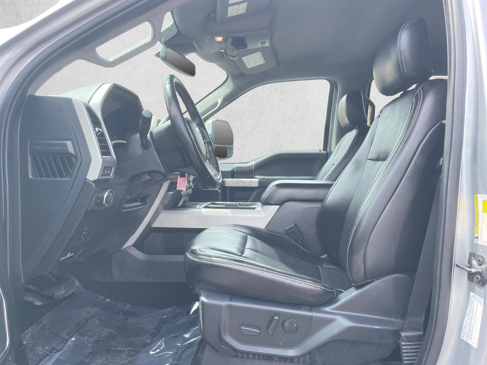 2021 Ford Super Duty F-350 DRW LARIAT 4WD Crew Cab 8' Box