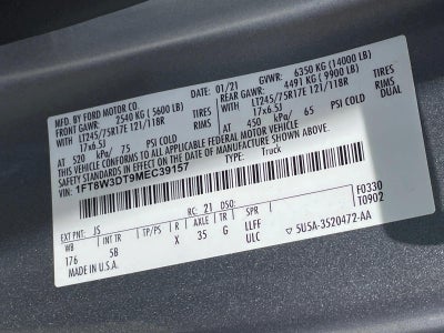 2021 Ford Super Duty F-350 DRW LARIAT 4WD Crew Cab 8' Box