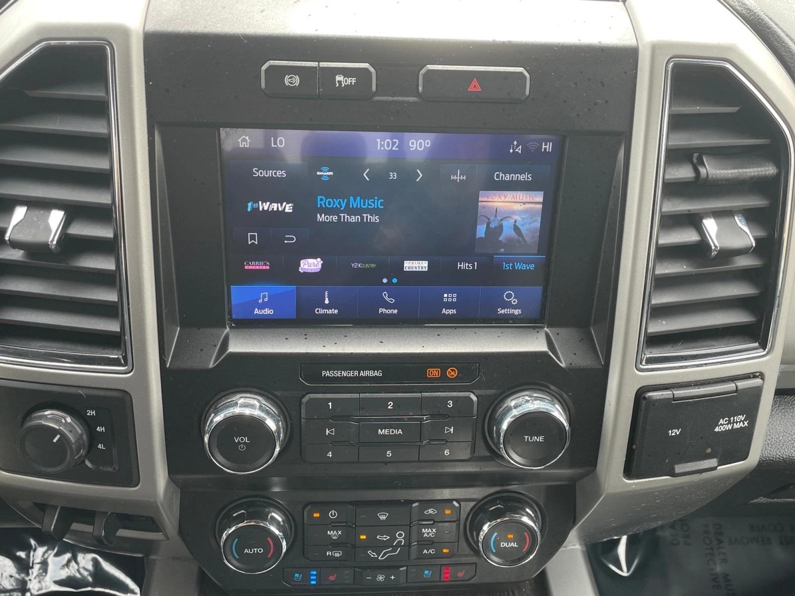 2021 Ford Super Duty F-350 DRW LARIAT 4WD Crew Cab 8' Box
