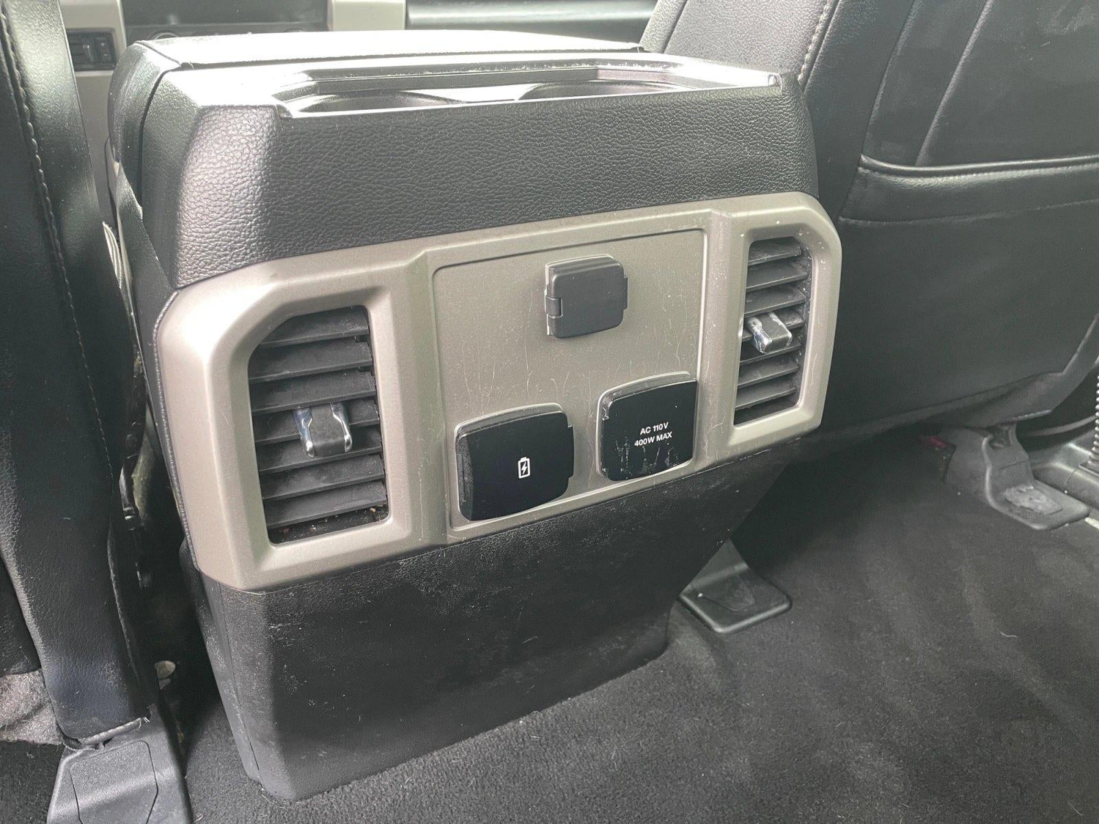 2021 Ford Super Duty F-350 DRW LARIAT 4WD Crew Cab 8' Box