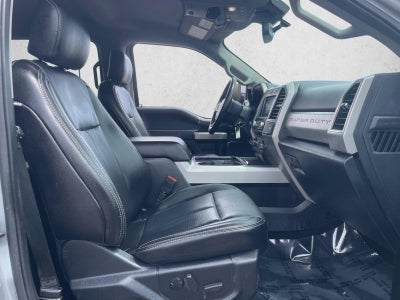 2021 Ford Super Duty F-350 DRW LARIAT 4WD Crew Cab 8' Box