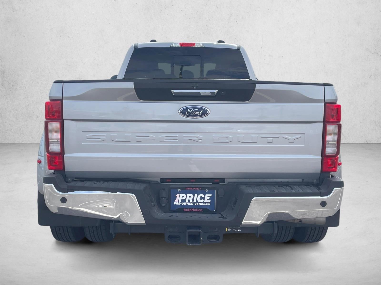 2021 Ford Super Duty F-350 DRW LARIAT 4WD Crew Cab 8' Box