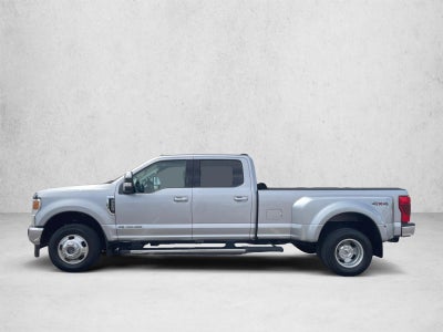 2021 Ford Super Duty F-350 DRW LARIAT 4WD Crew Cab 8' Box