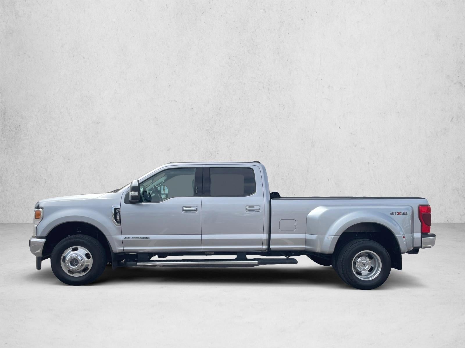 2021 Ford Super Duty F-350 DRW LARIAT 4WD Crew Cab 8' Box