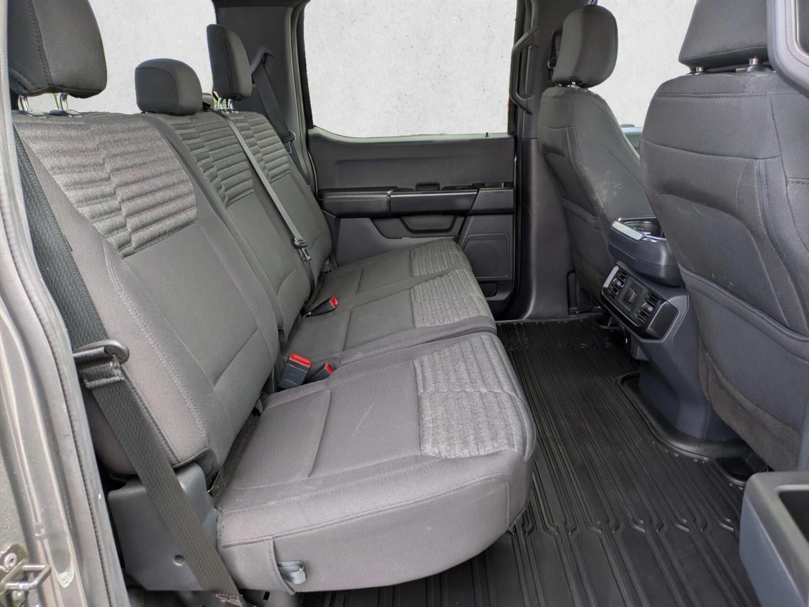 2022 Ford F-150 XL 2WD SuperCrew 5.5' Box