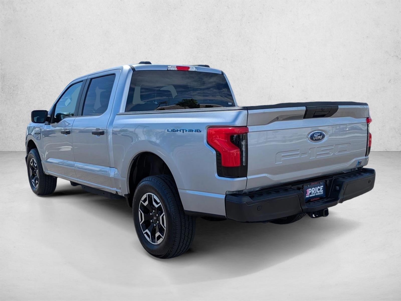2023 Ford F-150 Lightning Pro 4WD SuperCrew 5.5' Box