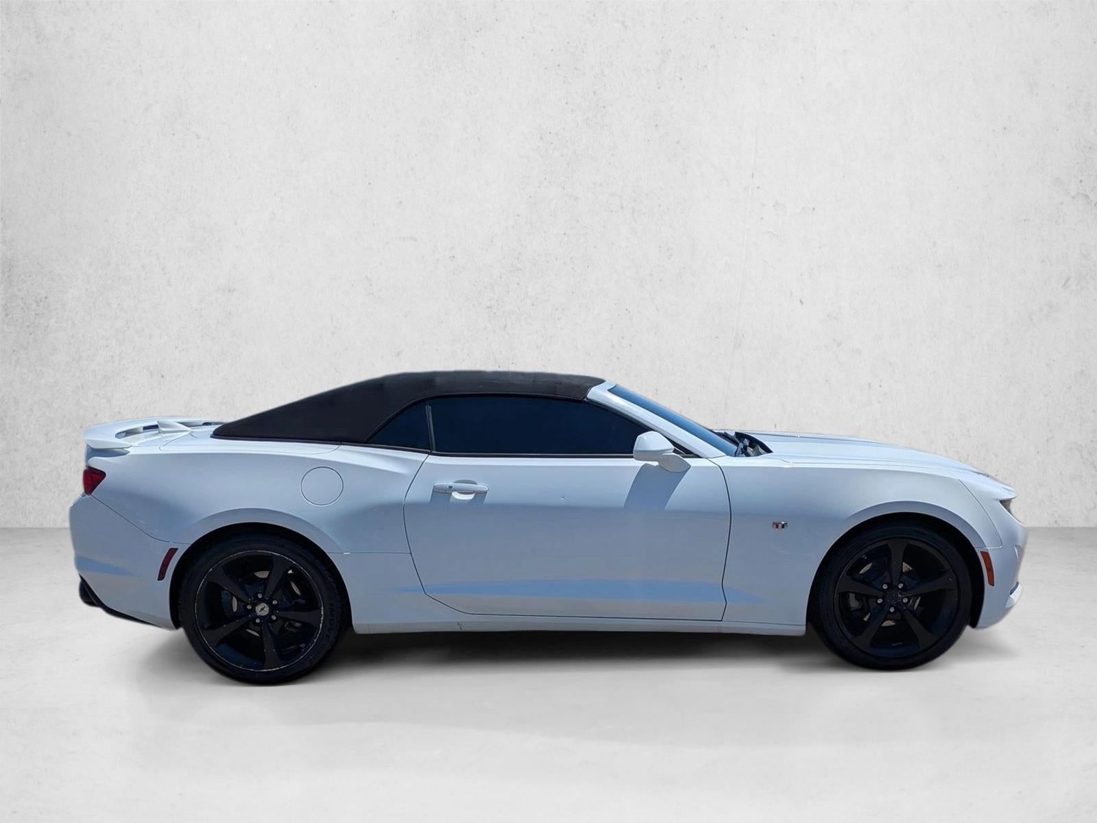 2020 Chevrolet Camaro 2dr Convertible 1LT