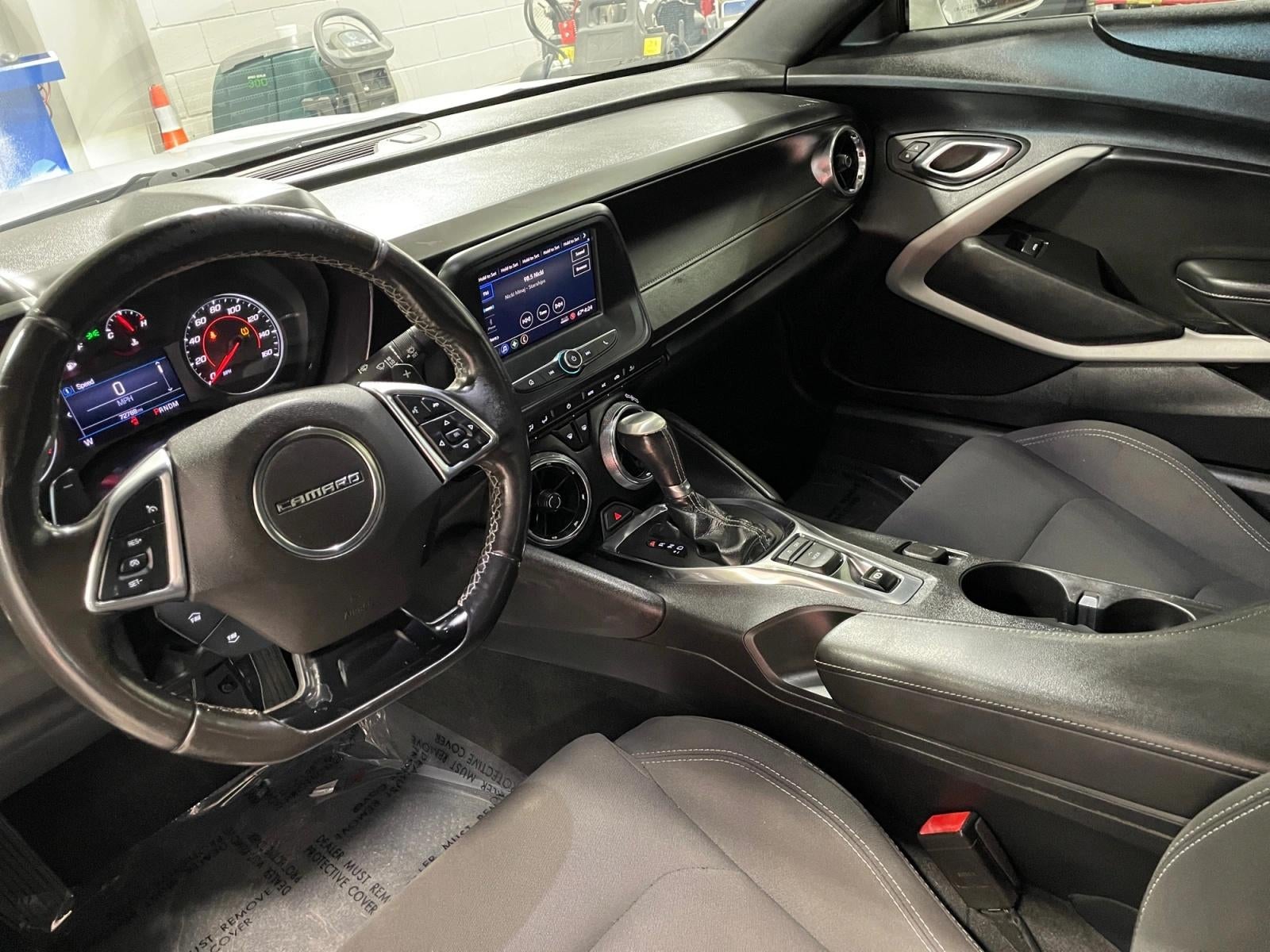 2020 Chevrolet Camaro 2dr Convertible 1LT