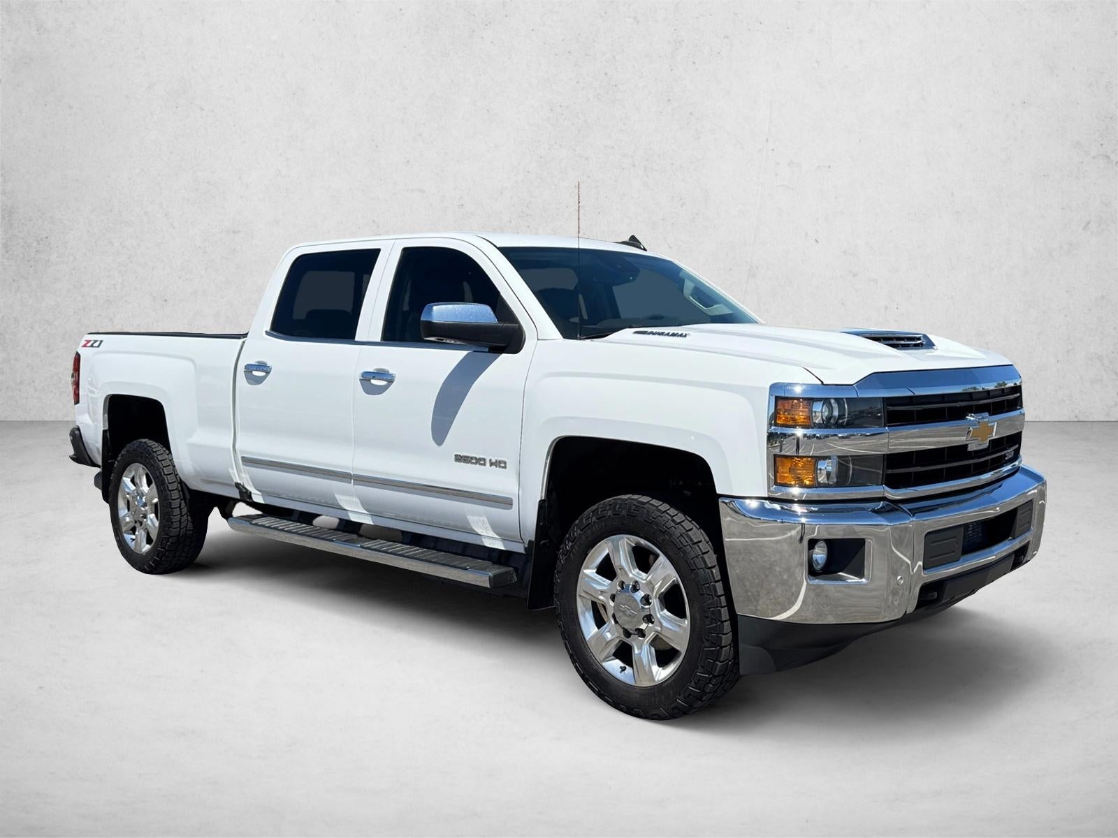 2018 Chevrolet Silverado 2500 HD Crew Cab Standard Box 4-Wheel Drive LTZ