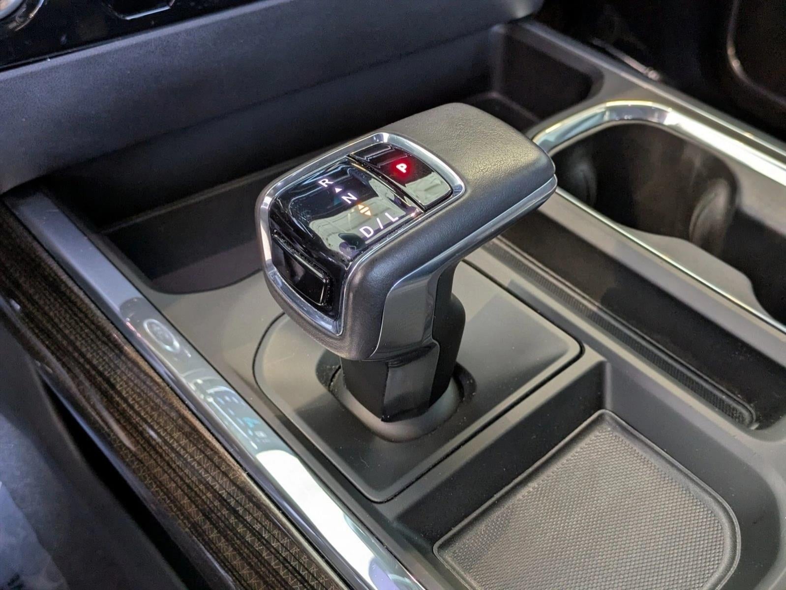 2022 Chevrolet Silverado 1500 Crew Cab Short Box 4-Wheel Drive RST