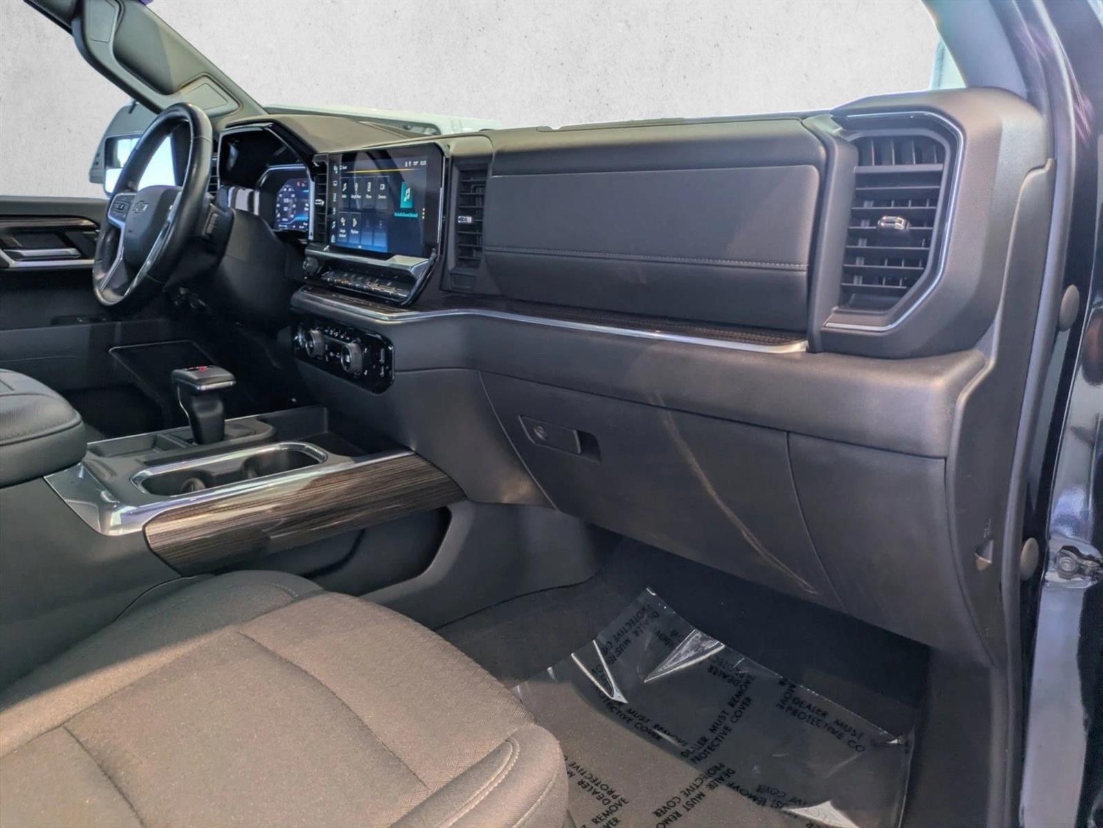 2022 Chevrolet Silverado 1500 Crew Cab Short Box 4-Wheel Drive RST