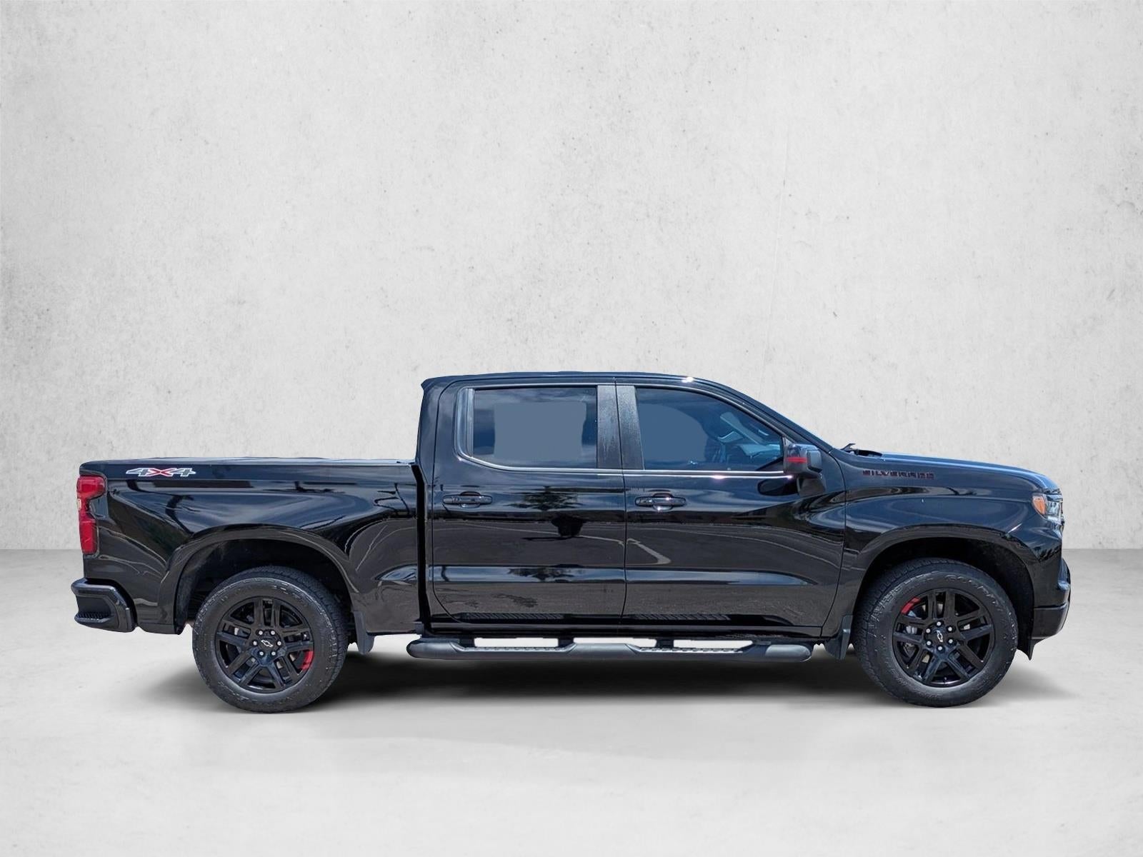 2022 Chevrolet Silverado 1500 Crew Cab Short Box 4-Wheel Drive RST
