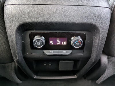 2024 Chevrolet Traverse LT w/1LT