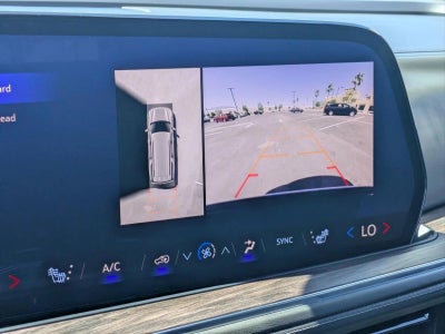 2025 Chevrolet Suburban 2WD LT