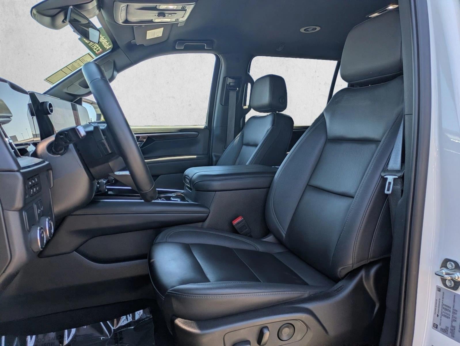 2025 Chevrolet Suburban 2WD LT