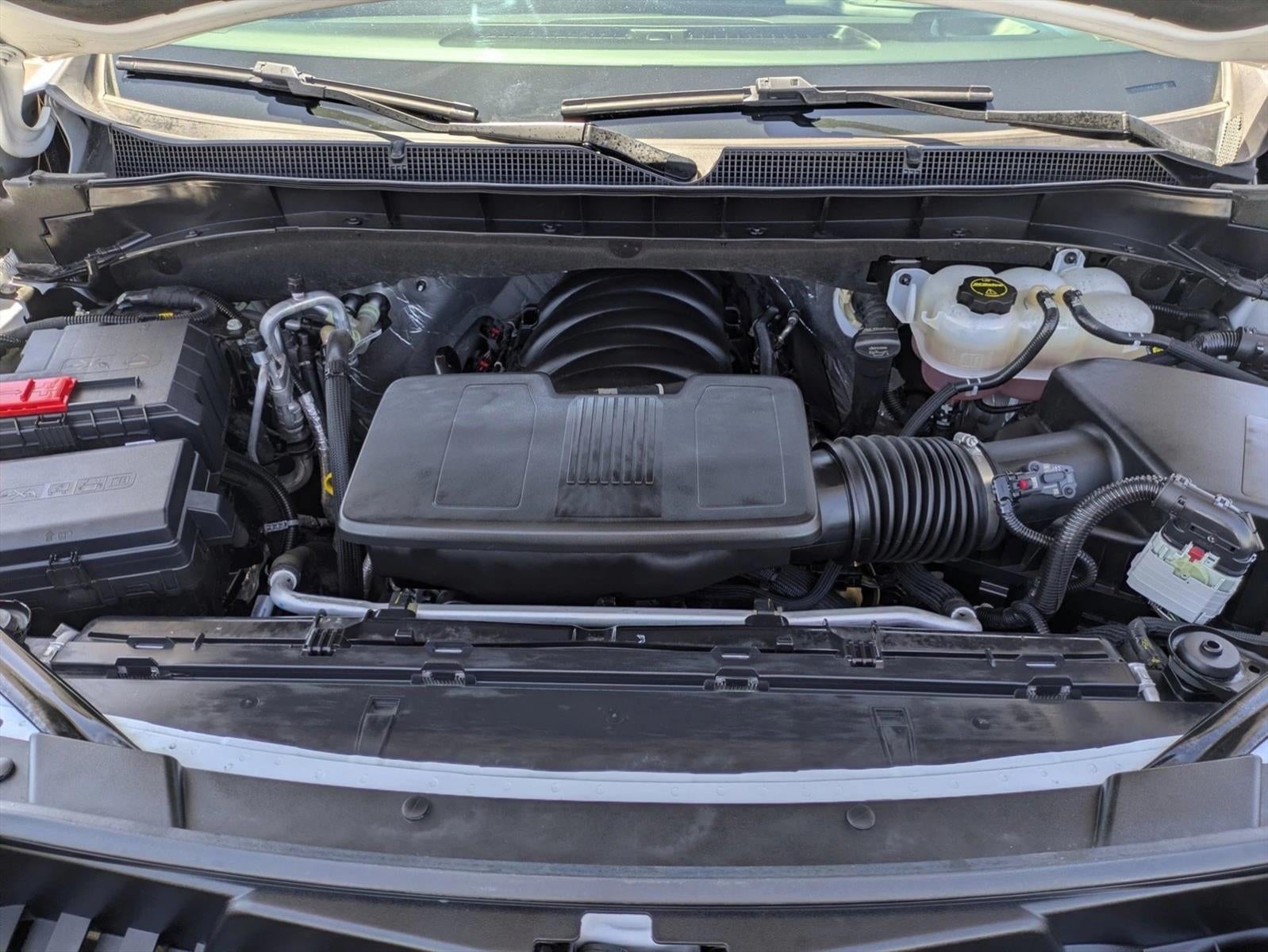 2025 Chevrolet Suburban 2WD LT