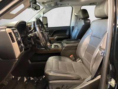 2018 GMC Sierra 2500 HD Crew Cab Standard Box 4-Wheel Drive Denali
