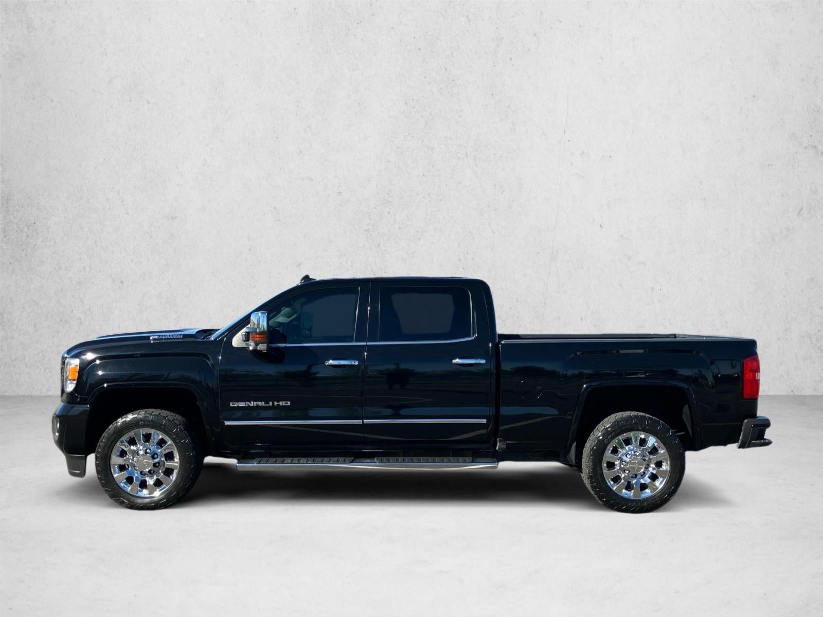 2018 GMC Sierra 2500 HD Crew Cab Standard Box 4-Wheel Drive Denali