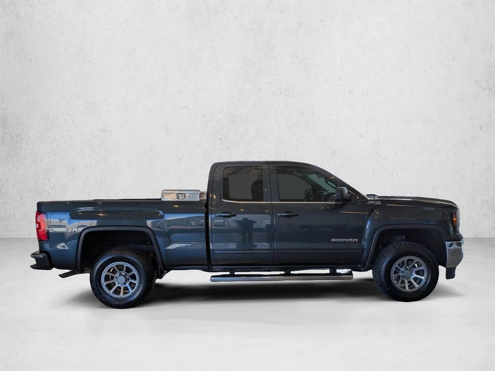 2018 GMC Sierra 1500 Double Cab Standard Box 4-Wheel Drive SLE