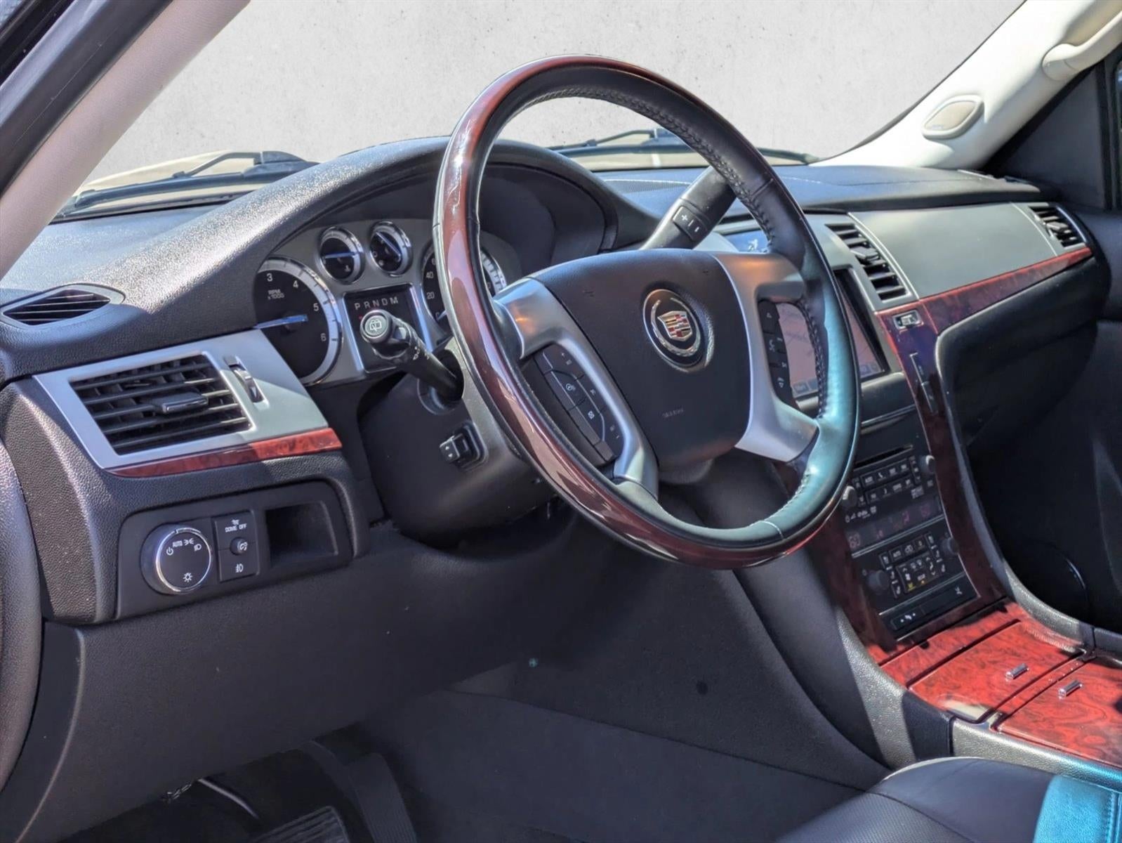 2013 Cadillac Escalade RWD Premium