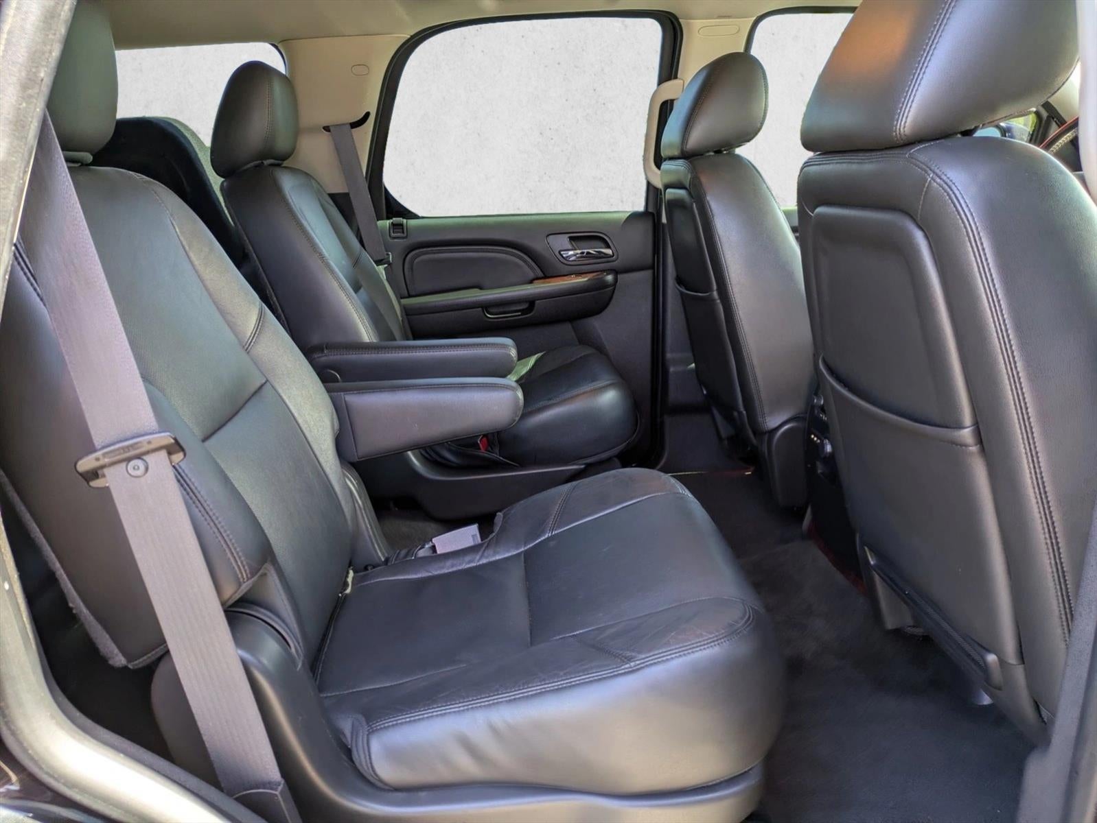 2013 Cadillac Escalade RWD Premium