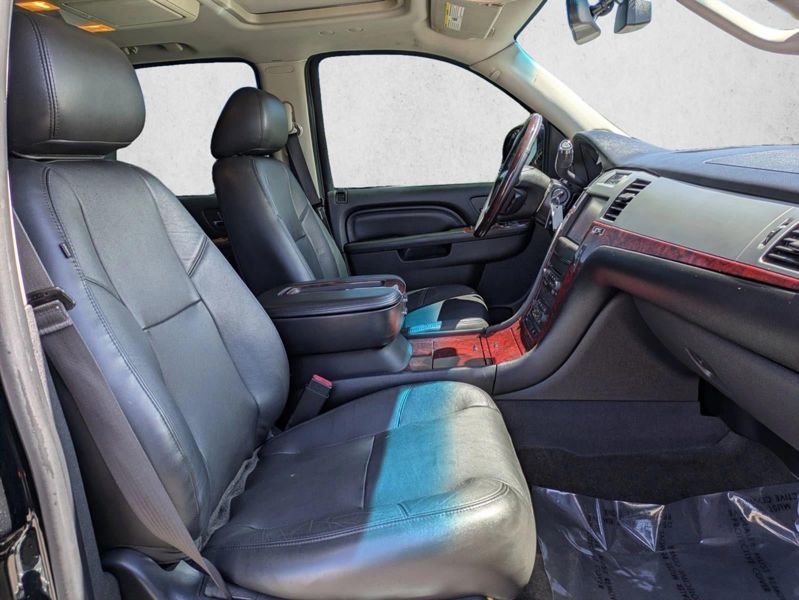 2013 Cadillac Escalade RWD Premium