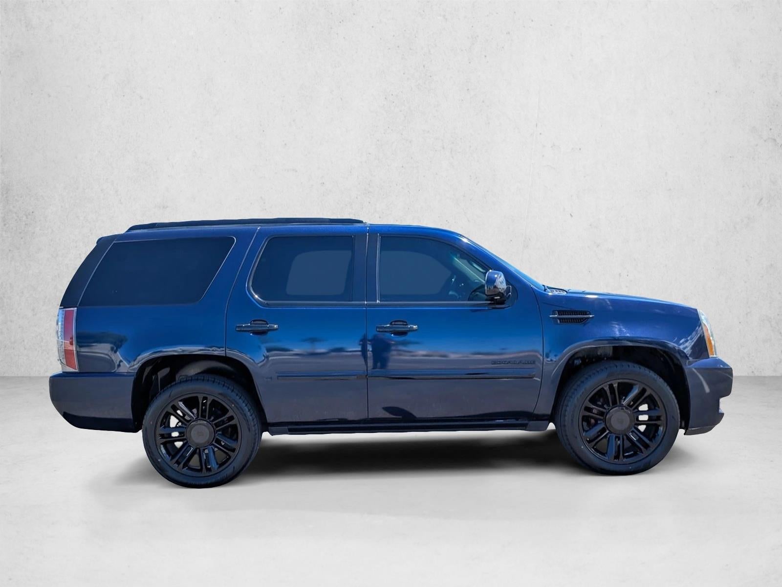 2013 Cadillac Escalade RWD Premium