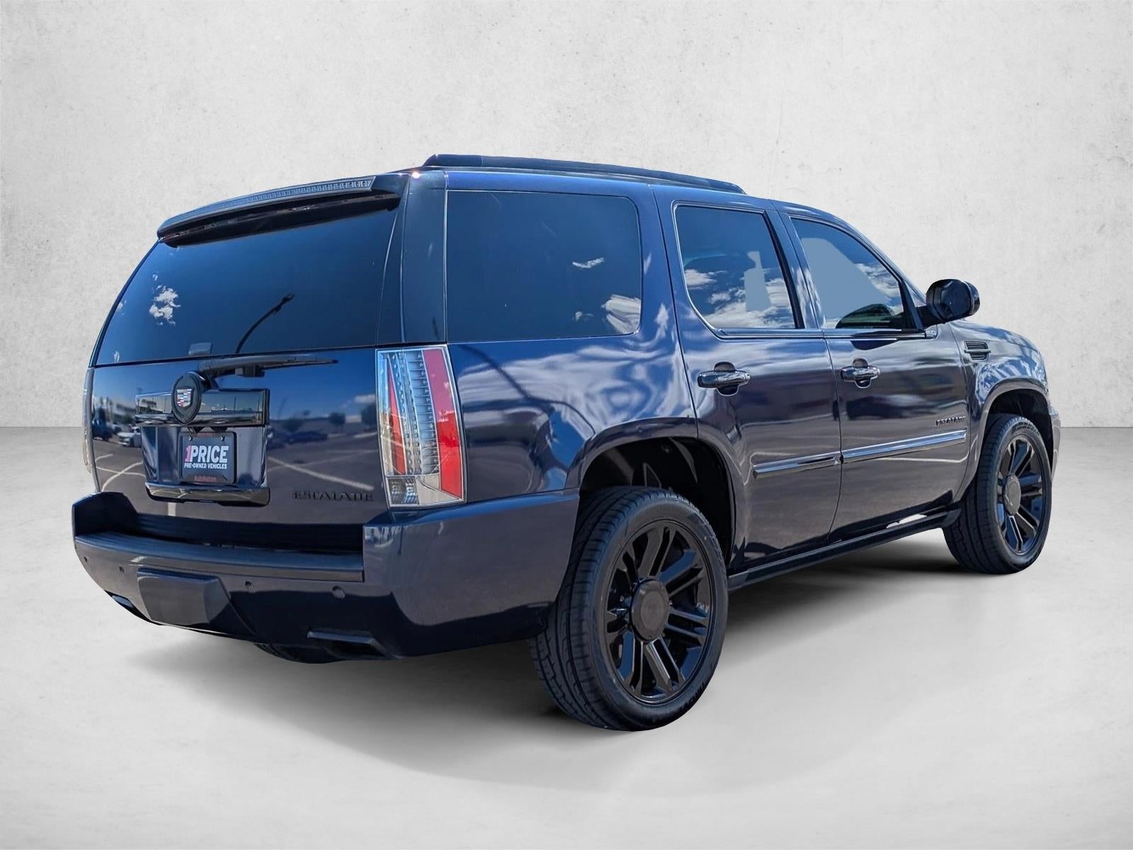 2013 Cadillac Escalade RWD Premium