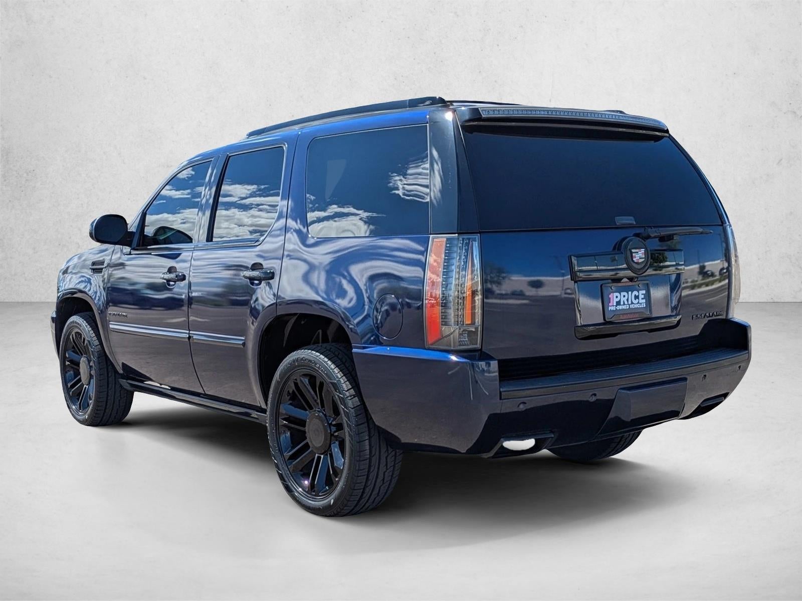 2013 Cadillac Escalade RWD Premium