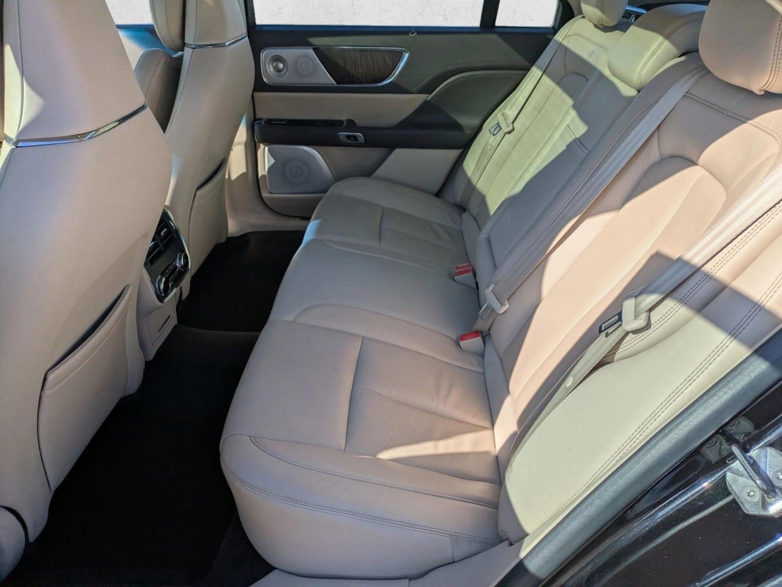 2017 Lincoln Continental Reserve AWD