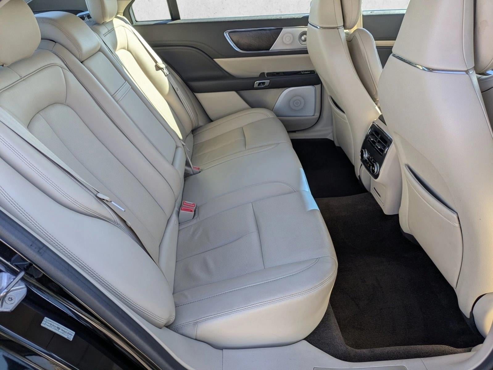 2017 Lincoln Continental Reserve AWD