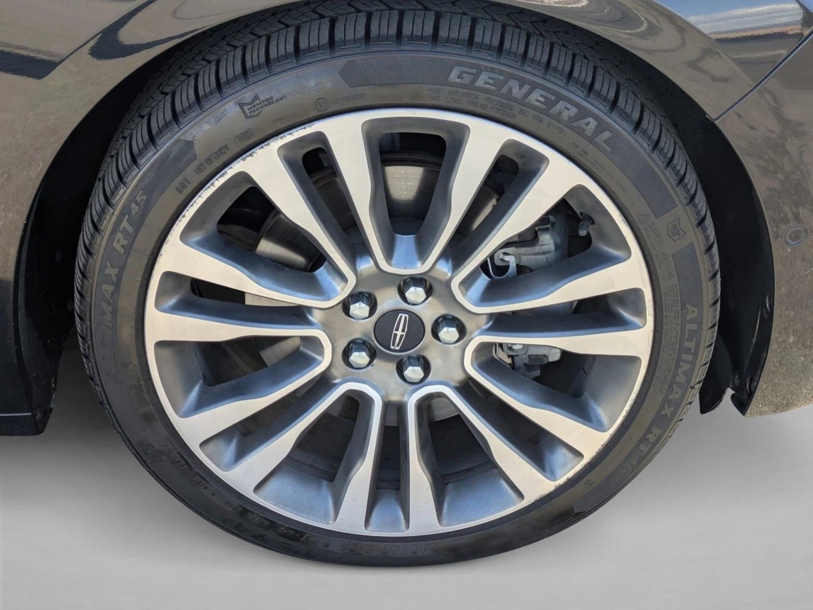 2017 Lincoln Continental Reserve AWD