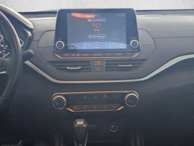 2022 Nissan Altima 2.5 SR Sedan
