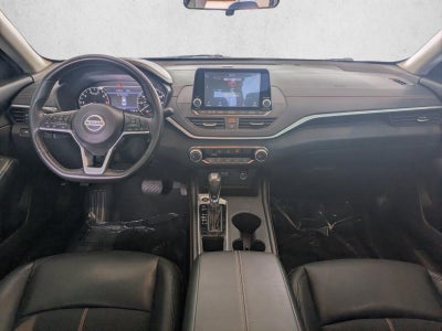 2022 Nissan Altima 2.5 SR Sedan
