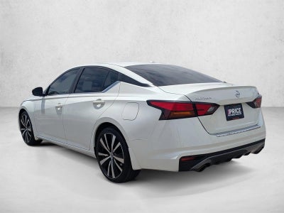 2022 Nissan Altima 2.5 SR Sedan