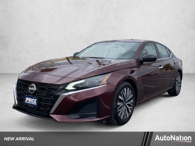 2025 Nissan Altima SV FWD