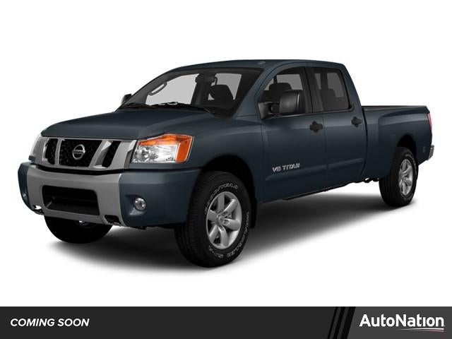 2014 Nissan Titan 4WD Crew Cab Short Bed SV