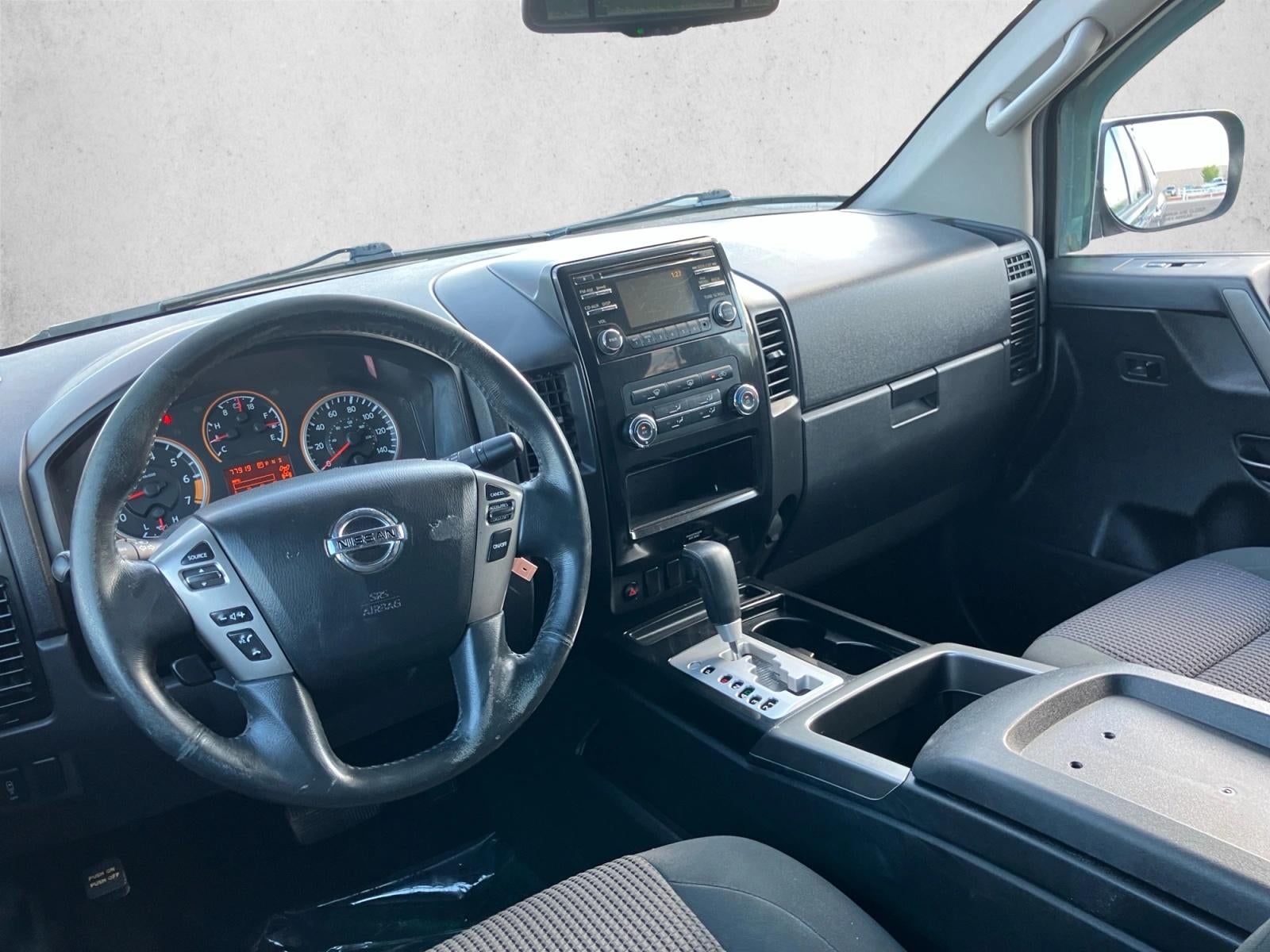 2014 Nissan Titan 4WD Crew Cab Short Bed SV
