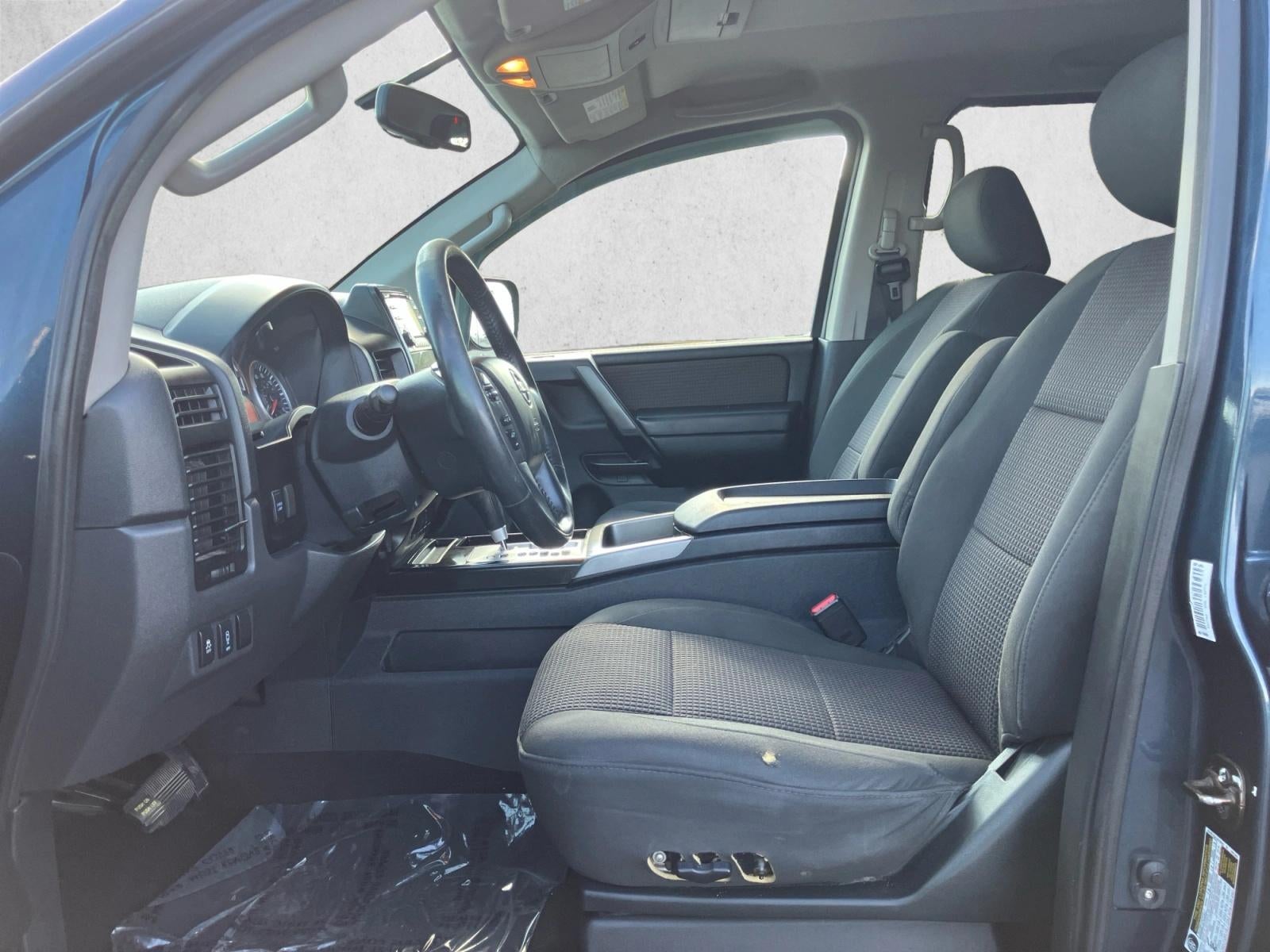 2014 Nissan Titan 4WD Crew Cab Short Bed SV