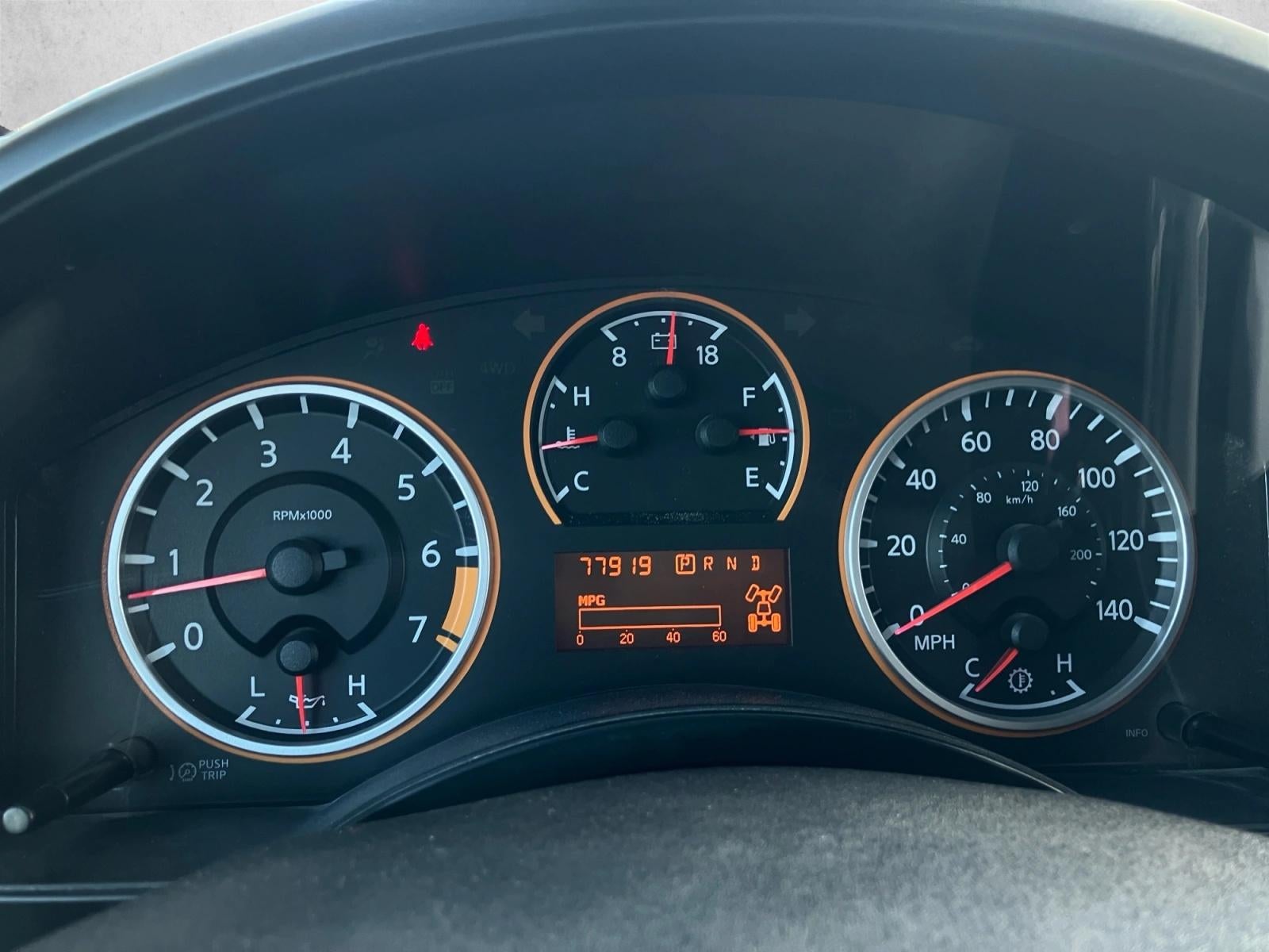 2014 Nissan Titan 4WD Crew Cab Short Bed SV
